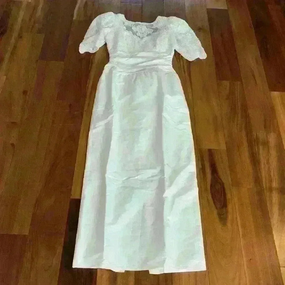 Vintage Alfred Angelo silk gown - Picture 3 of 16